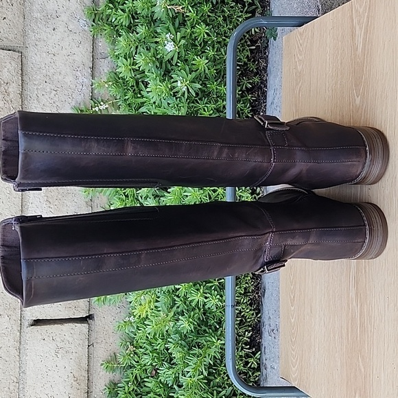 Clarks Women’s Brown Distressed Leather Buckled Boo Size 9.5 - Picture 4 of 13